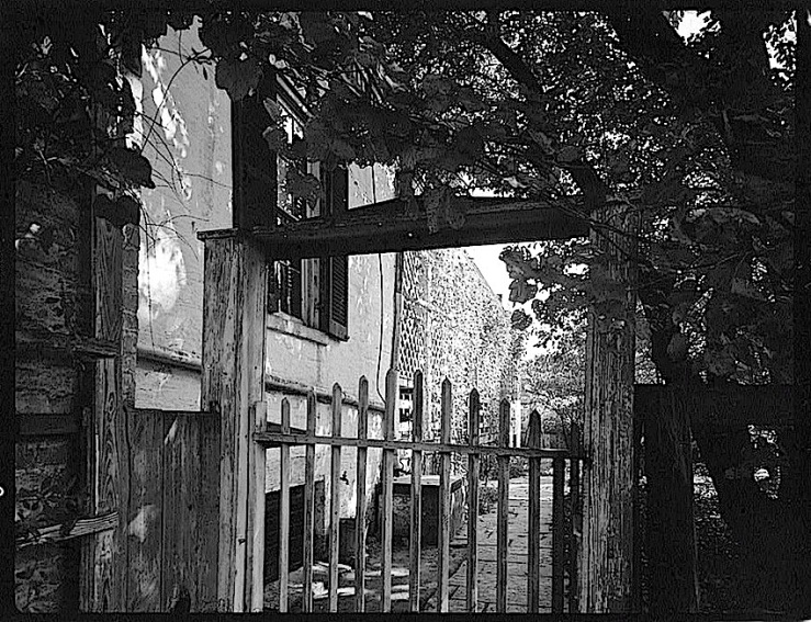 1985-The Sunday porch:enclos*ure-  J. B. Valle Hse, Mo., HABS, Library of Congress